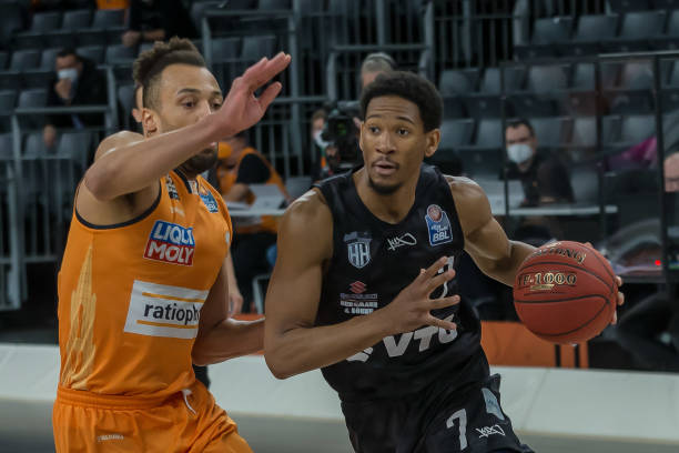 探讨这场比 探讨这场比