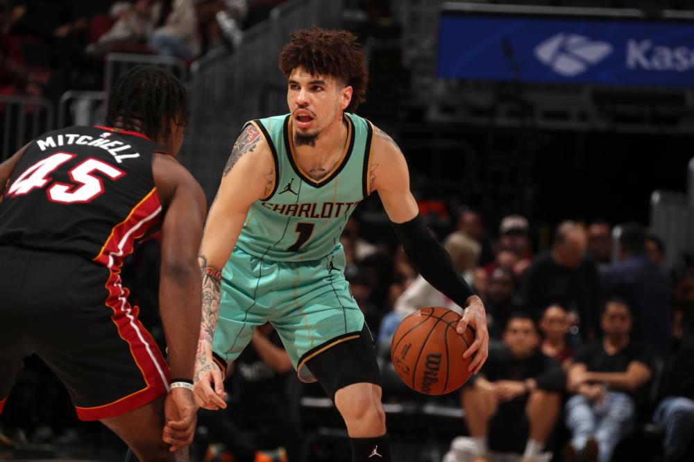 或是一个看 或是一个看